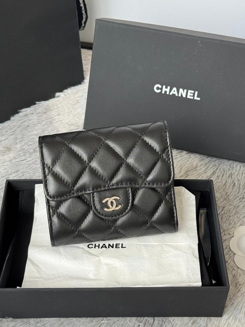 Black Quilted Wallet